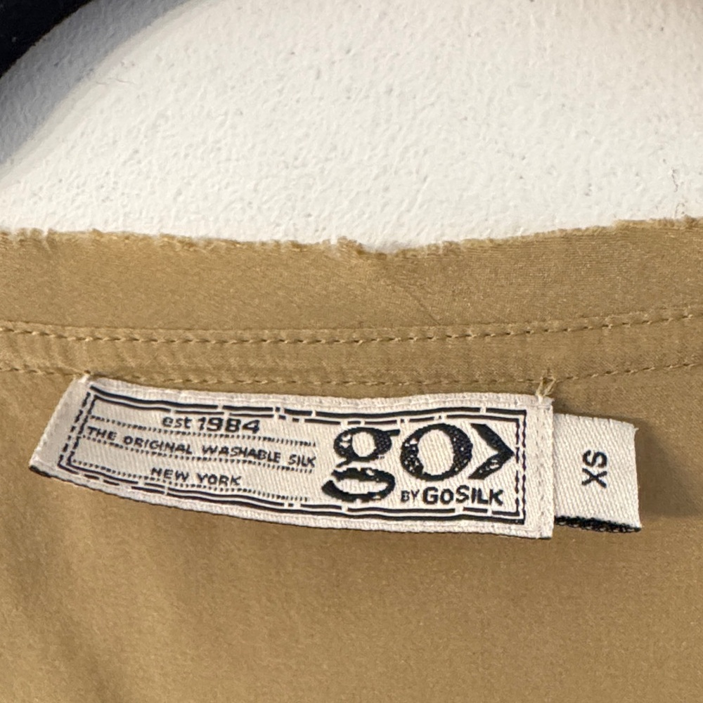 GO BY GO SILK Gold/Green 100% washable Silk Tank Top - Picture 3 of 11
